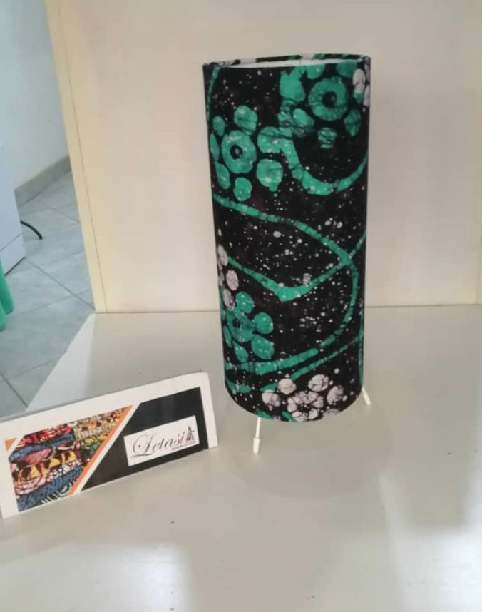 Green spot table lamp